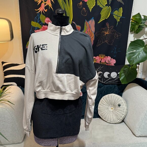 Nike x Eileen Tjan Cropped 1/2 Zip-Up Colorblock Sportswear Sweatshirt, M - Picture 4 of 16